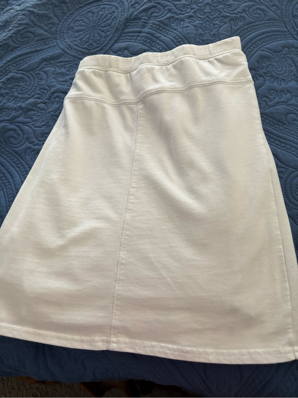 Avenue white skort size 26/28